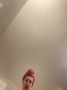 KateRedgar online show from 03-12-25, 09:44