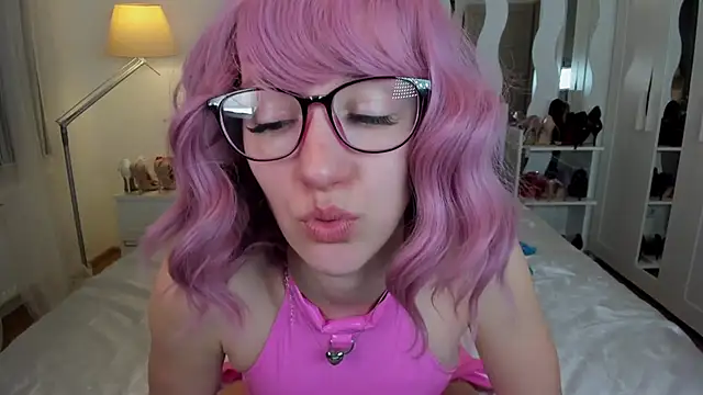 KateRedgar online show from 03-21-25, 07:35