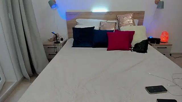 KateRedgar online show from 09-15-25, 01:55