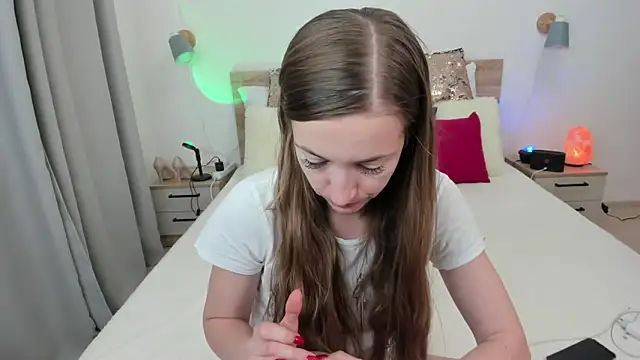 KateRedgar online show from 10-23-25, 03:00