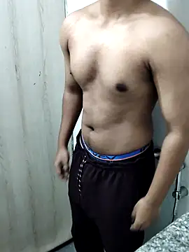 hottboy 39 online show from 02-11-26, 10:20