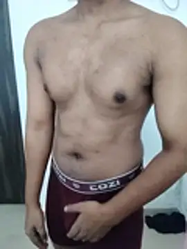 Snapshot of hottboy_39 chatting on 07-10-26, 05:01 hottboy 39 online show from 07-10-26, 05:01