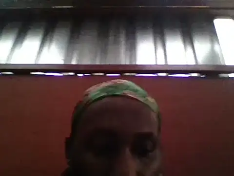 Snapshot of Moorella1 chatting on 02-25-25, 04:42 Moorella1 online show from 02-25-25, 04:42