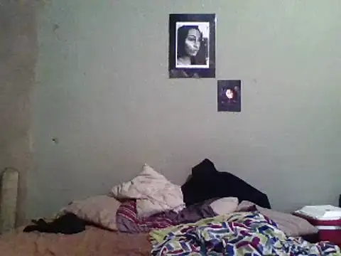 Snapshot of Moorella1 chatting on 02-26-25, 05:20 Moorella1 online show from 02-26-25, 05:20