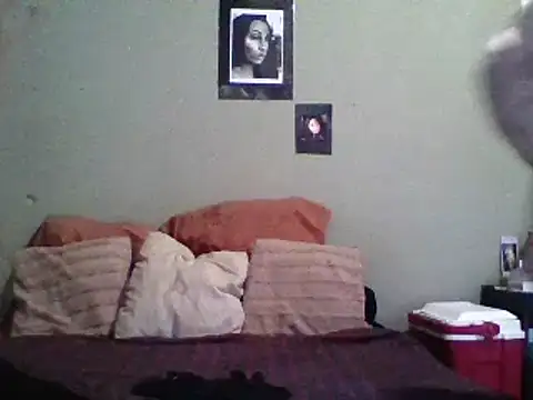 Snapshot of Moorella1 chatting on 02-27-25, 05:34 Moorella1 online show from 02-27-25, 05:34
