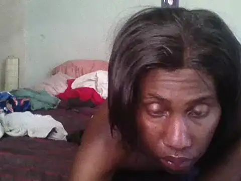 Snapshot of Moorella1 chatting on 03-08-25, 11:37 Moorella1 online show from 03-08-25, 11:37