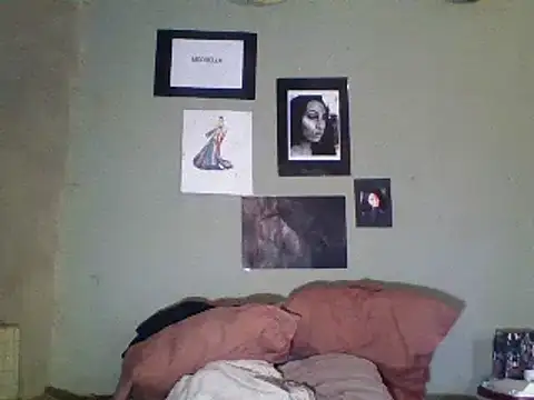 Snapshot of Moorella1 chatting on 03-20-25, 10:21 Moorella1 online show from 03-20-25, 10:21