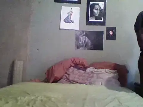 Snapshot of Moorella1 chatting on 03-22-25, 06:33 Moorella1 online show from 03-22-25, 06:33