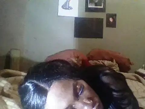 Snapshot of Moorella1 chatting on 03-23-25, 12:15 Moorella1 online show from 03-23-25, 12:15