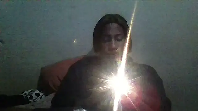 Snapshot of Moorella1 chatting on 09-28-25, 09:31 Moorella1 online show from 09-28-25, 09:31