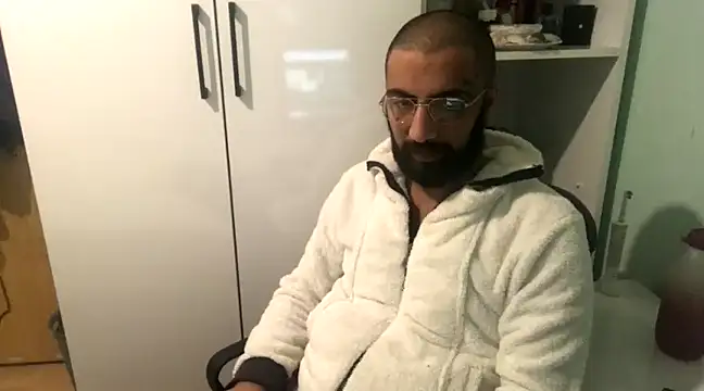 Snapshot of MasterKARATASSAKK chatting on 03-01-25, 11:15 MasterKARATASSAKK online show from 03-01-25, 11:15