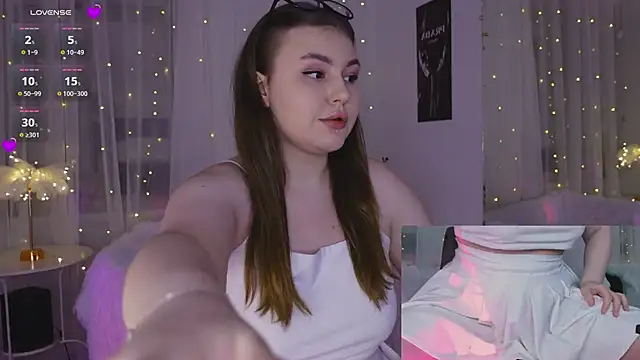 Mia  Peach online show from 01-08-25, 07:45