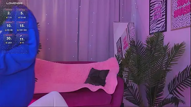 Mia  Peach online show from 03-06-25, 04:19