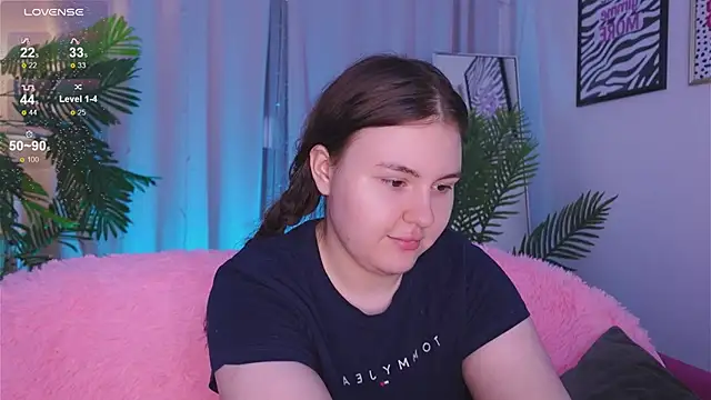 Mia  Peach online show from 03-14-25, 04:10