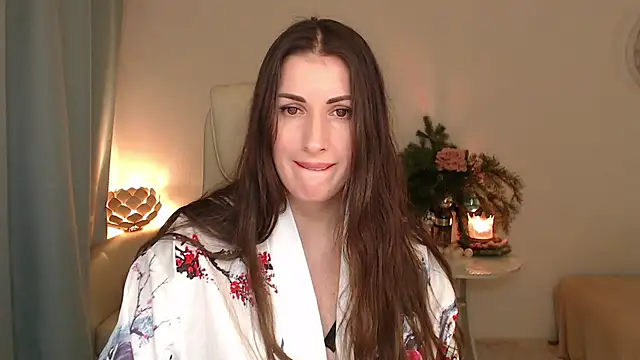 Snapshot of MaryMalory11 chatting on 12-21-25, 06:37 MaryMalory11 online show from 12-21-25, 06:37