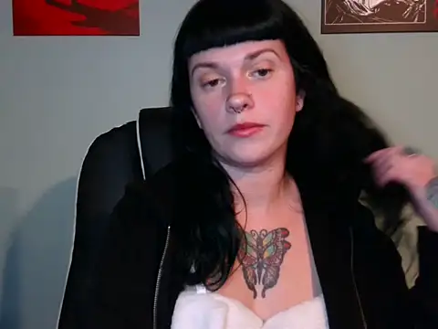 Snapshot of Marcelinegoddess chatting on 12-04-24, 03:48 Marcelinegoddess online show from 12-04-24, 03:48