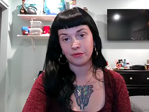 Snapshot of Marcelinegoddess chatting on 12-24-24, 02:54 Marcelinegoddess online show from 12-24-24, 02:54