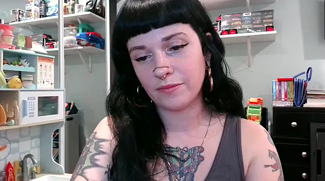 Snapshot of Marcelinegoddess chatting on 02-18-25, 01:54 Marcelinegoddess online show from 02-18-25, 01:54