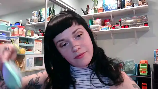 Snapshot of Marcelinegoddess chatting on 02-27-25, 04:09 Marcelinegoddess online show from 02-27-25, 04:09