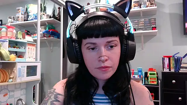 Snapshot of Marcelinegoddess chatting on 03-03-25, 02:58 Marcelinegoddess online show from 03-03-25, 02:58