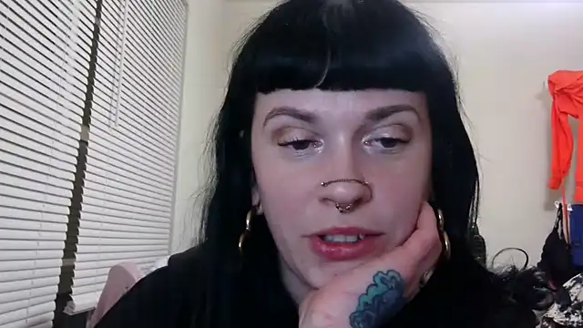 Snapshot of Marcelinegoddess chatting on 03-08-25, 05:59 Marcelinegoddess online show from 03-08-25, 05:59