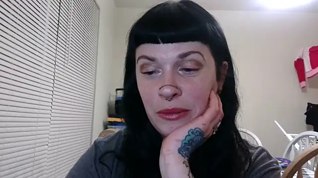 Snapshot of Marcelinegoddess chatting on 03-14-25, 02:42 Marcelinegoddess online show from 03-14-25, 02:42