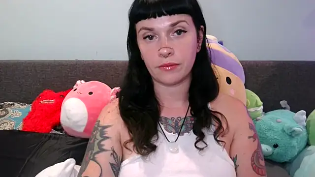 Snapshot of Marcelinegoddess chatting on 09-09-25, 03:17 Marcelinegoddess online show from 09-09-25, 03:17
