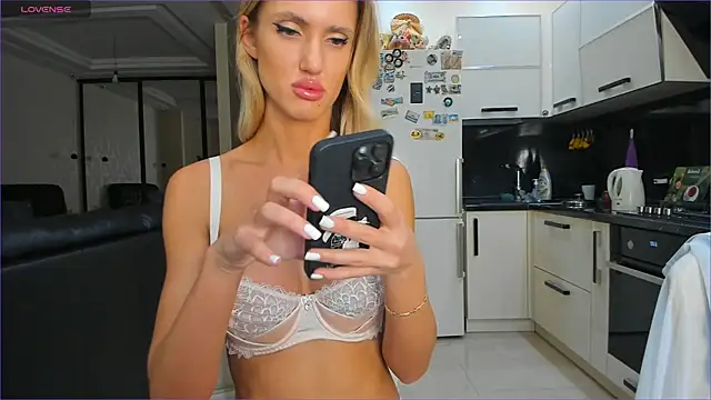 Snapshot of ANNA_D_ANGEL chatting on 12-23-24, 06:05 ANNA D ANGEL online show from 12-23-24, 06:05