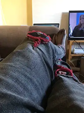 Snapshot of SmallGoodNutts chatting on 09-27-25, 01:27 SmallGoodNutts online show from 09-27-25, 01:27