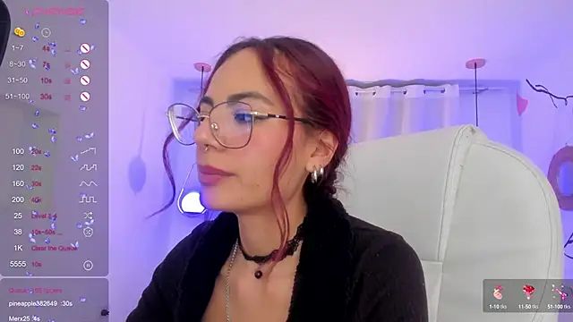 Snapshot of sophiecherry_ chatting on 01-20-25, 12:04 sophiecherry online show from 01-20-25, 12:04