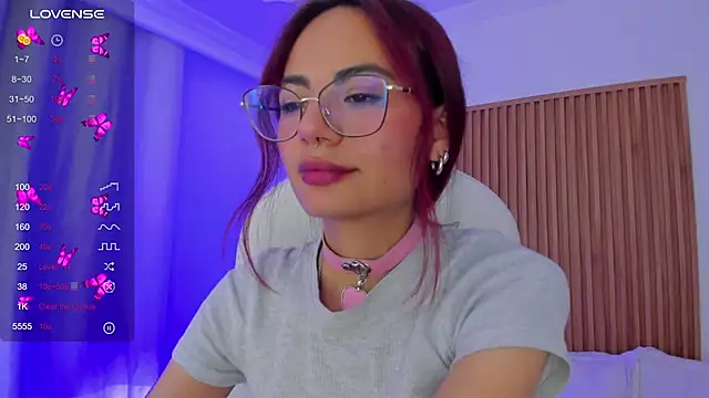 Snapshot of sophiecherry_ chatting on 02-03-25, 07:40 sophiecherry online show from 02-03-25, 07:40