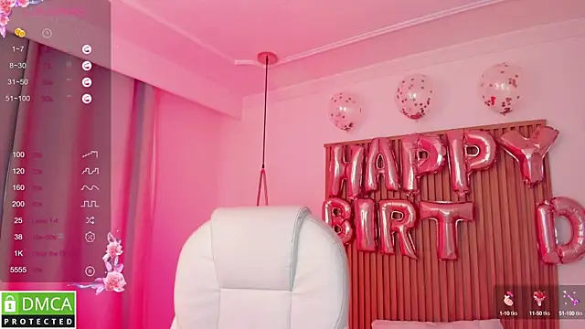 Snapshot of sophiecherry_ chatting on 10-06-25, 10:07 sophiecherry online show from 10-06-25, 10:07