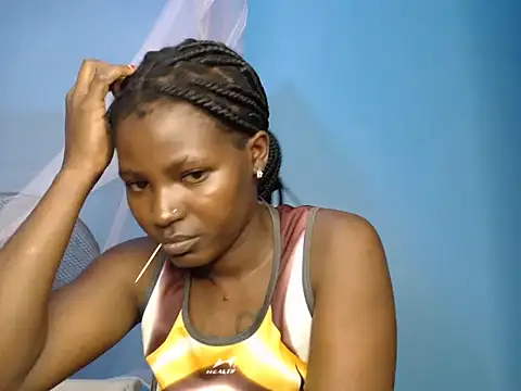 Snapshot of TrishaKalid chatting on 11-19-25, 07:36 TrishaKalid online show from 11-19-25, 07:36