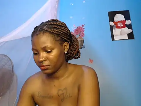 Snapshot of TrishaKalid chatting on 02-05-26, 09:52 TrishaKalid online show from 02-05-26, 09:52