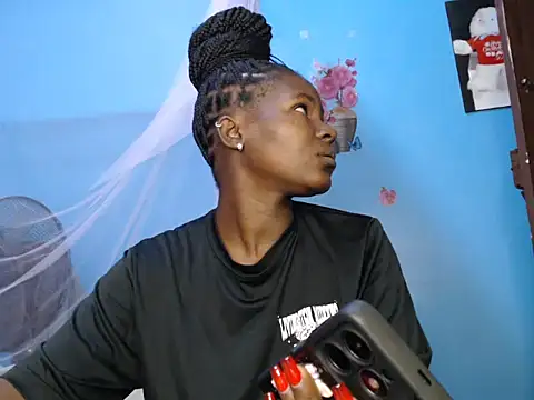 Snapshot of TrishaKalid chatting on 02-12-26, 09:04 TrishaKalid online show from 02-12-26, 09:04