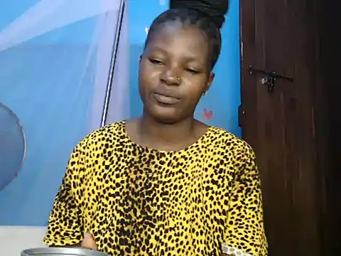 Snapshot of TrishaKalid chatting on 02-13-26, 10:22 TrishaKalid online show from 02-13-26, 10:22