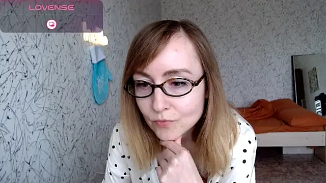 Snapshot of Athena_Richards chatting on 05-08-26, 09:47 Athena Richards online show from 05-08-26, 09:47