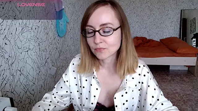 Snapshot of Athena_Richards chatting on 05-31-26, 10:22 Athena Richards online show from 05-31-26, 10:22