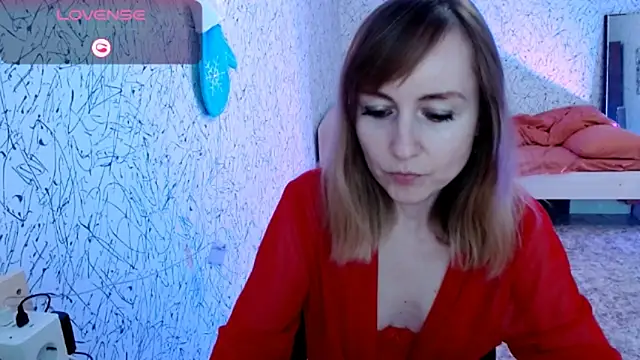 Snapshot of Athena_Richards chatting on 06-18-26, 04:33 Athena Richards online show from 06-18-26, 04:33