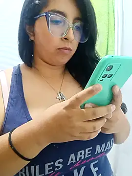 Snapshot of _Angelinaandrade_ chatting on 01-16-26, 11:53 Angelinaandrade online show from 01-16-26, 11:53