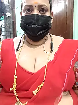 Snapshot of ashikaa_r chatting on 05-05-26, 05:43 ashikaa r online show from 05-05-26, 05:43