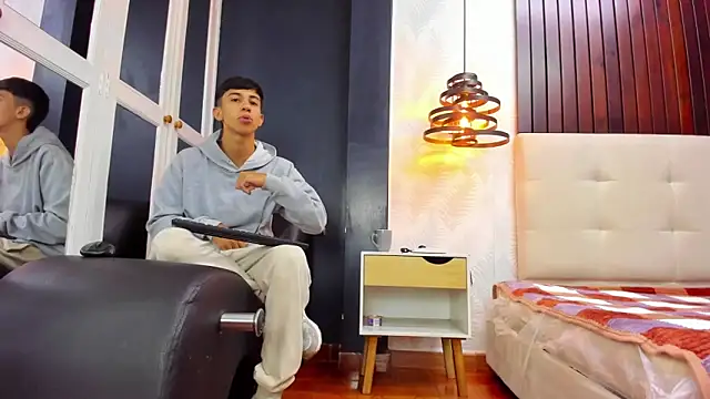 Lucian Davi online show from 02-15-25, 12:11