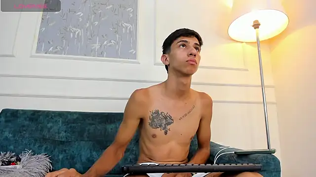 Lucian Davi online show from 09-23-25, 03:53