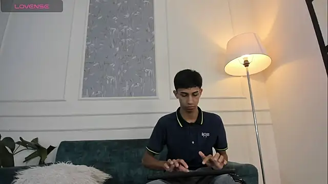 Lucian Davi online show from 10-10-25, 04:06