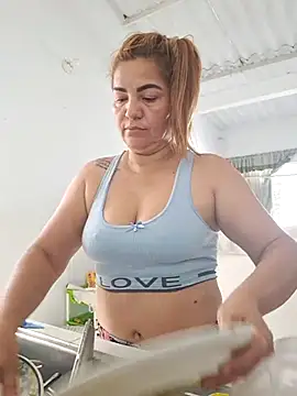 Snapshot of mirand_zackyx chatting on 03-17-25, 04:01 mirand zackyx online show from 03-17-25, 04:01