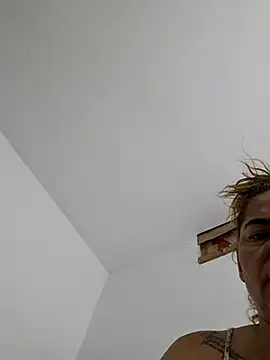 Snapshot of mirand_zackyx chatting on 09-14-25, 02:22 mirand zackyx online show from 09-14-25, 02:22