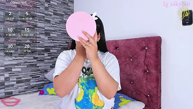 skyhotgirll online show from 09-11-25, 02:11