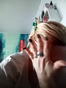HelenaGlossX online show from 01-22-25, 08:40