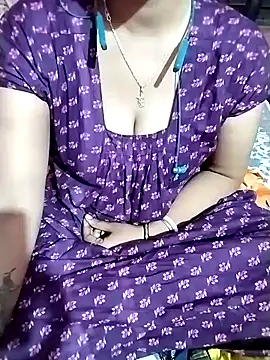 Snapshot of Hot_Pakhi chatting on 12-15-24, 03:20 Hot Pakhi online show from 12-15-24, 03:20