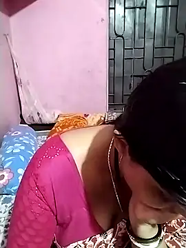 Snapshot of Hot_Pakhi chatting on 12-16-24, 07:04 Hot Pakhi online show from 12-16-24, 07:04